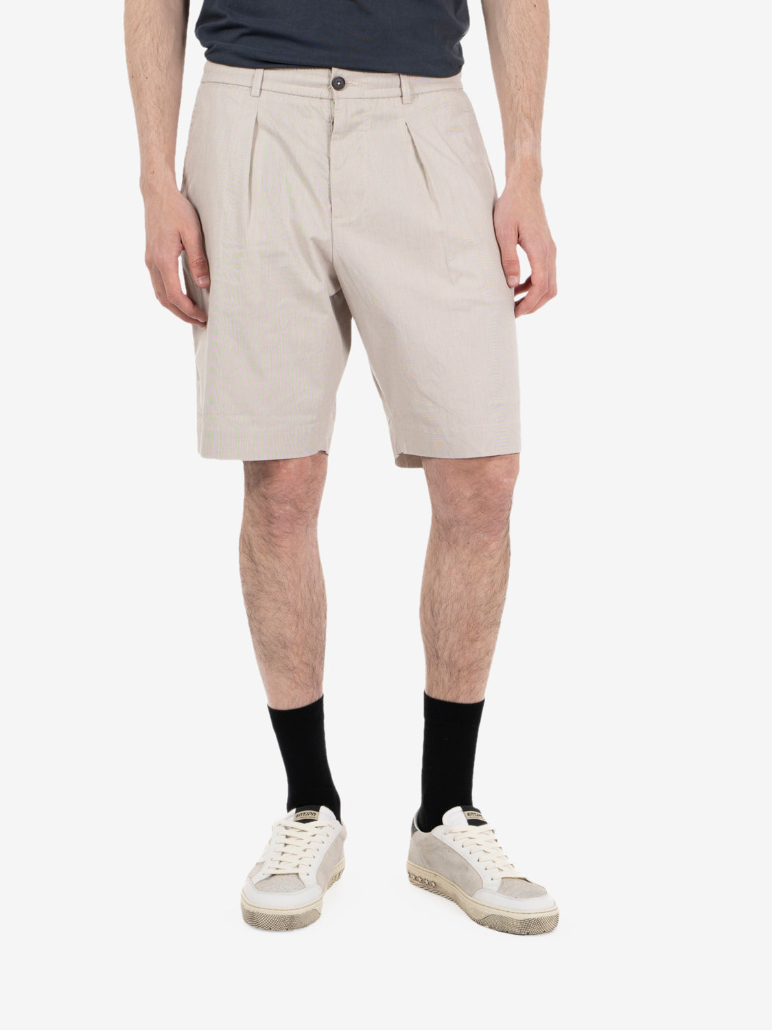 Pleated track shorts white / brown