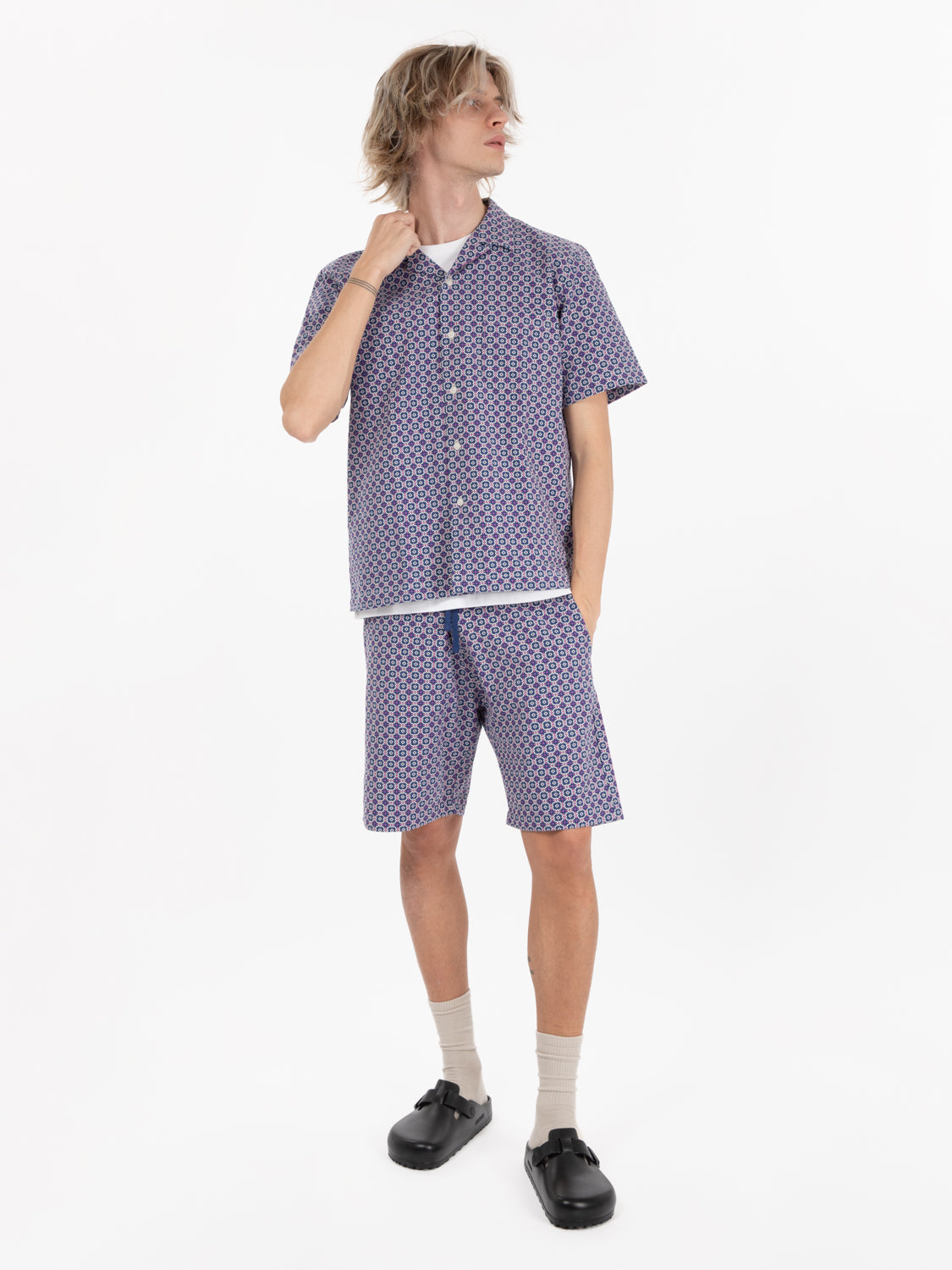 Road shirt navy tile