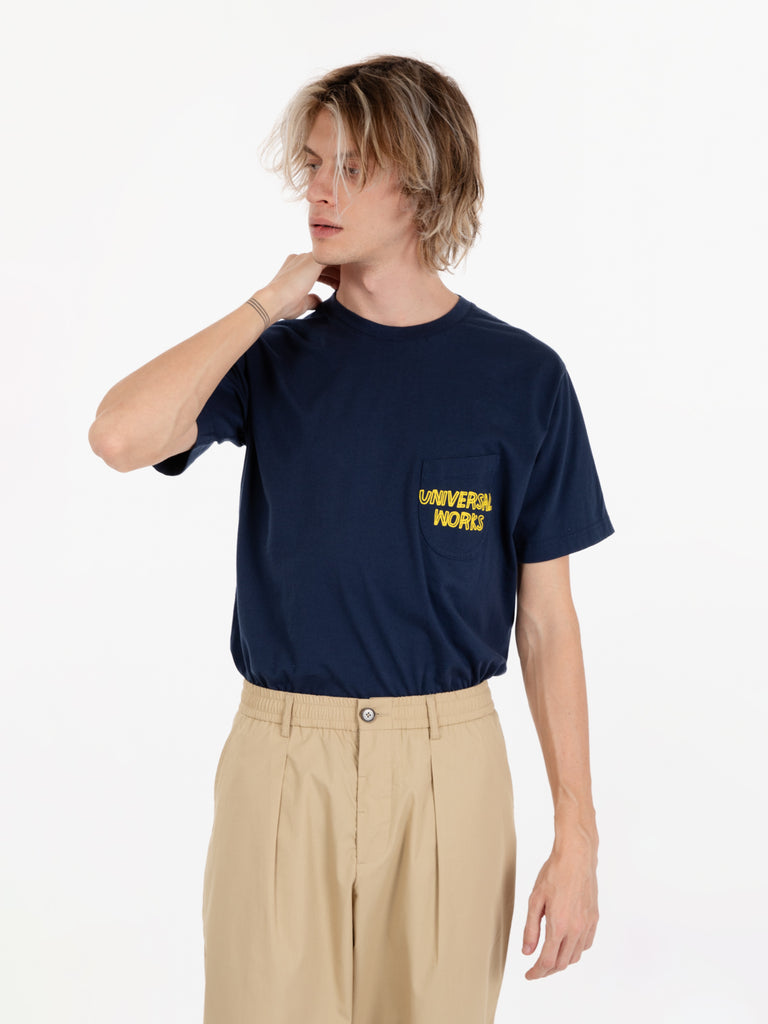 UNIVERSAL WORKS - T-shirt print pocket navy