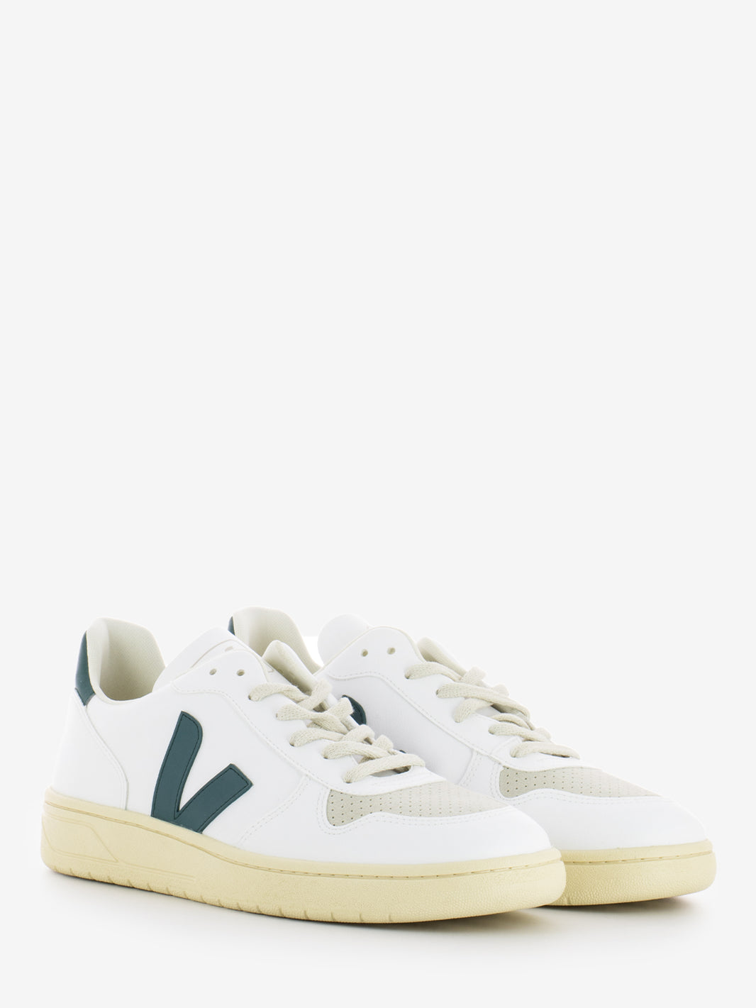 V-10 cwl white / brittany