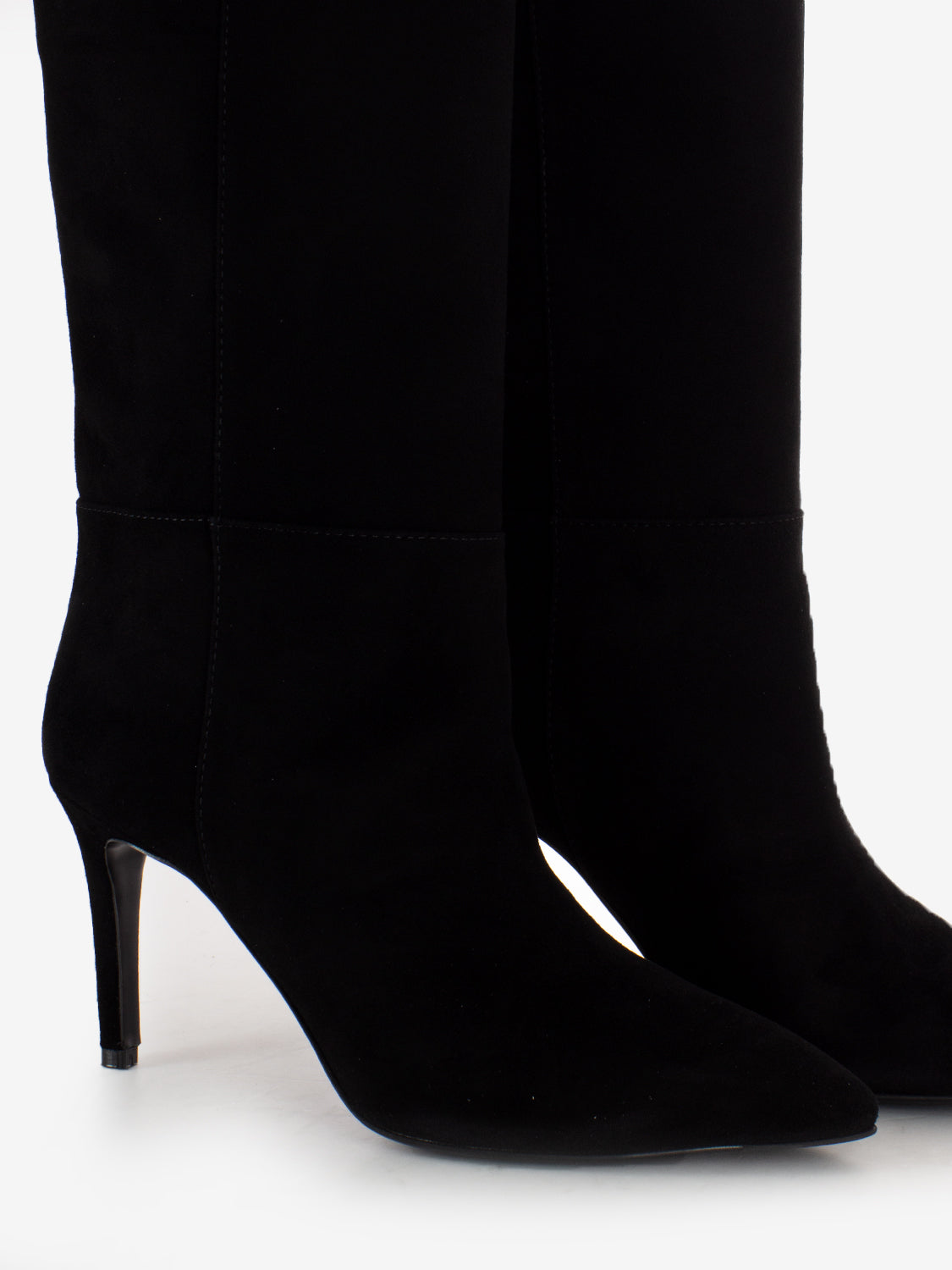Stivali in suede con tacco fine nero