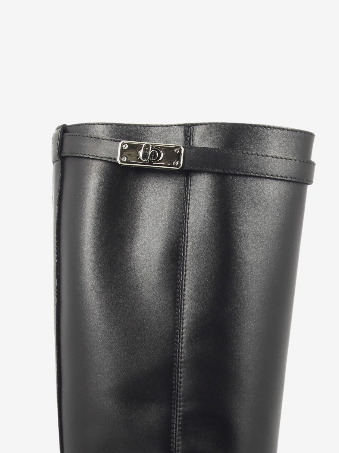 Santa Monica boots with black padlock