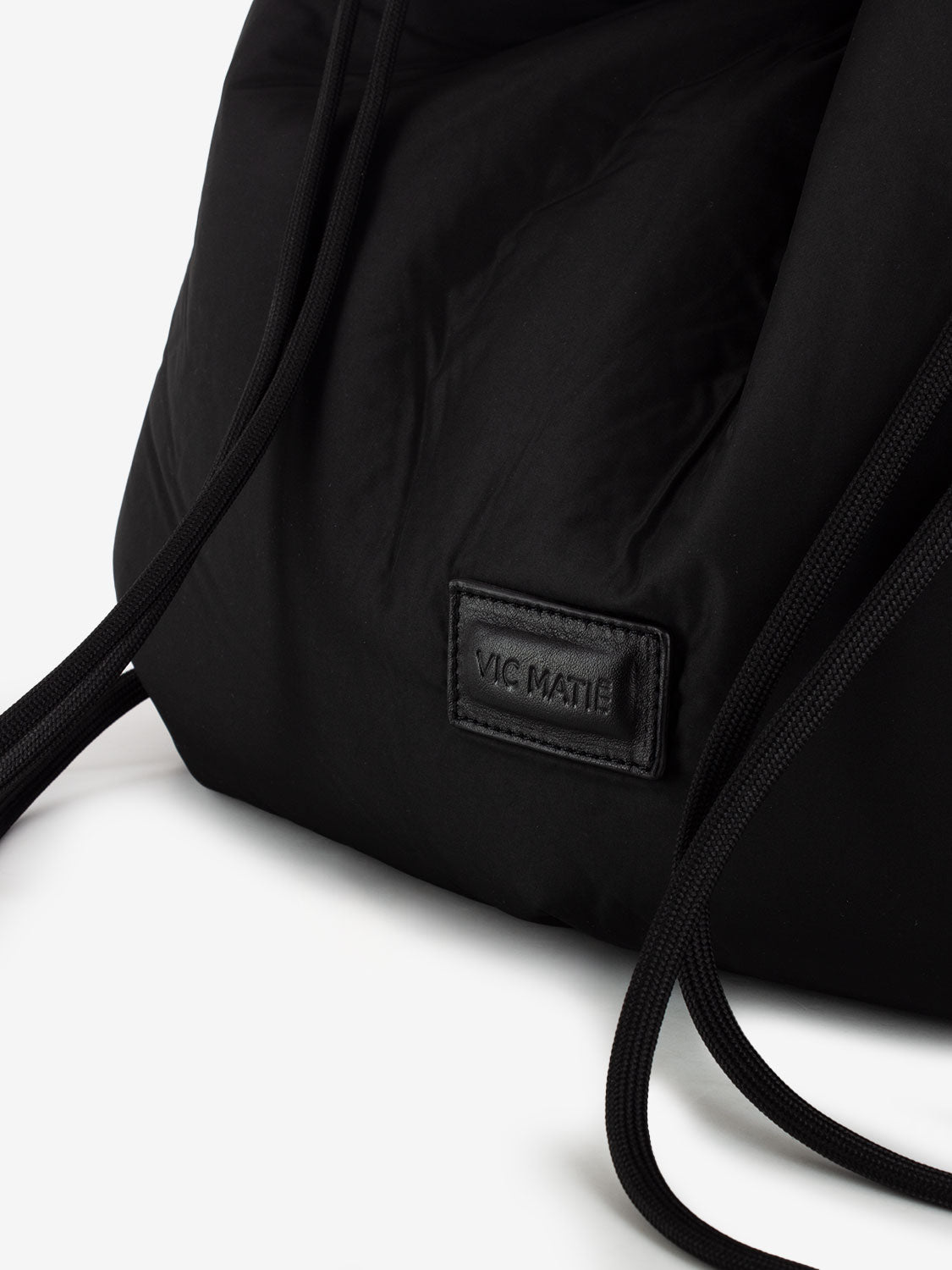 Tem black bag
