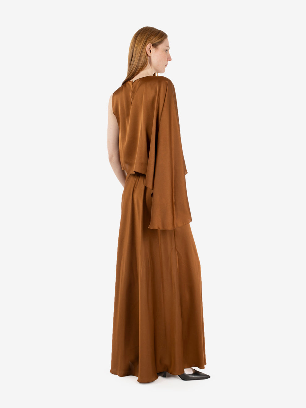 Long hazelnut satin dress
