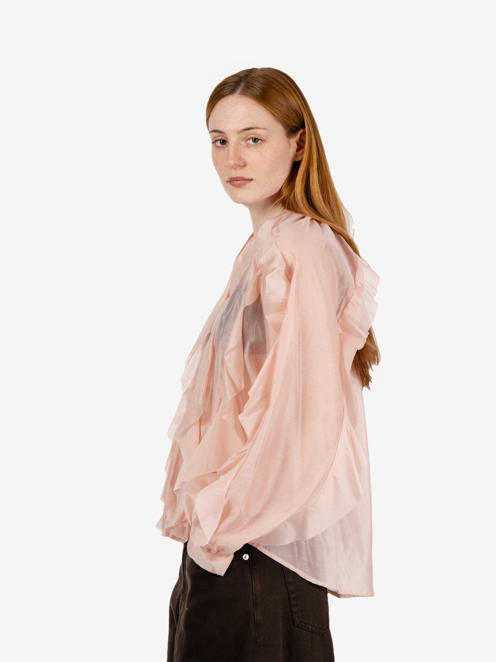 Camicia con volant cipria
