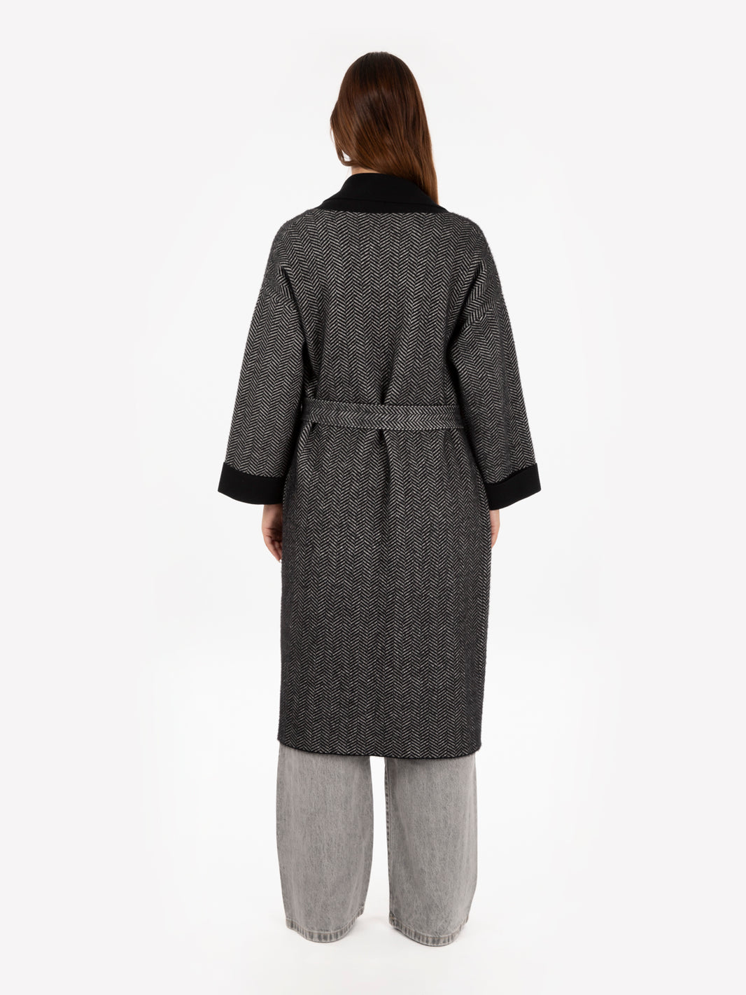 Cappotto in maglia con cintura nero / grigio