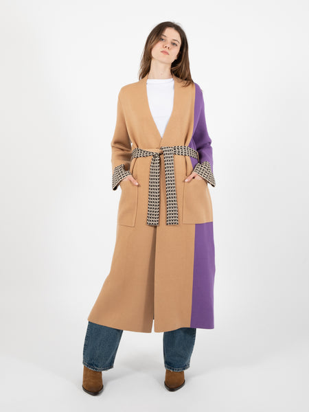 Cappotto in maglia con fusciacca nero / cammello / viola
