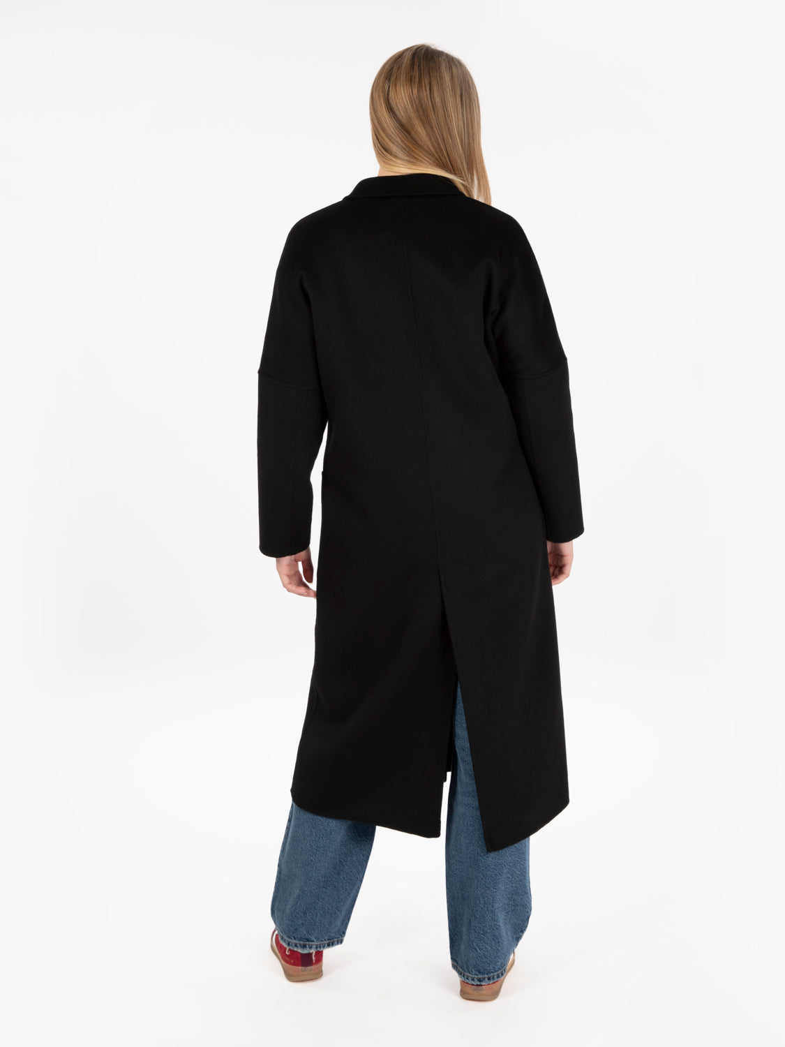 Cappotto lungo doppiopetto nero