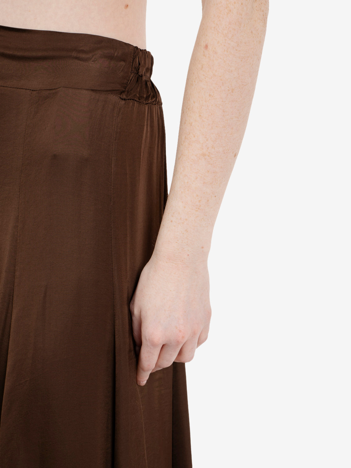 Gonna midi satin marrone
