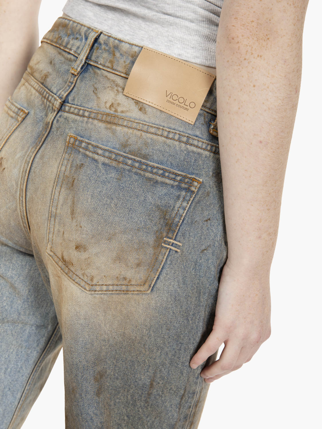 Alex jeans with a dirty denim effect