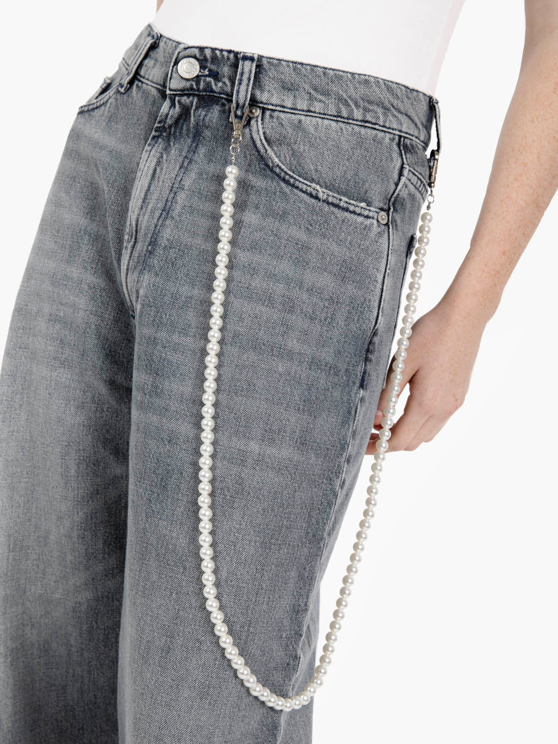 Grey baggy jeans with pearls
