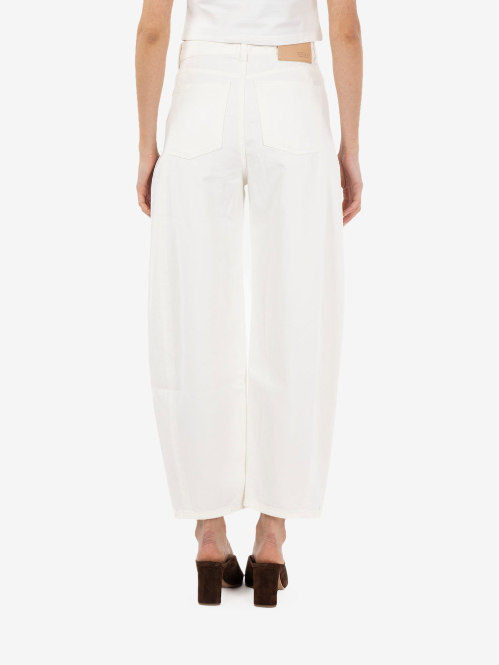 Chiara white barrel jeans