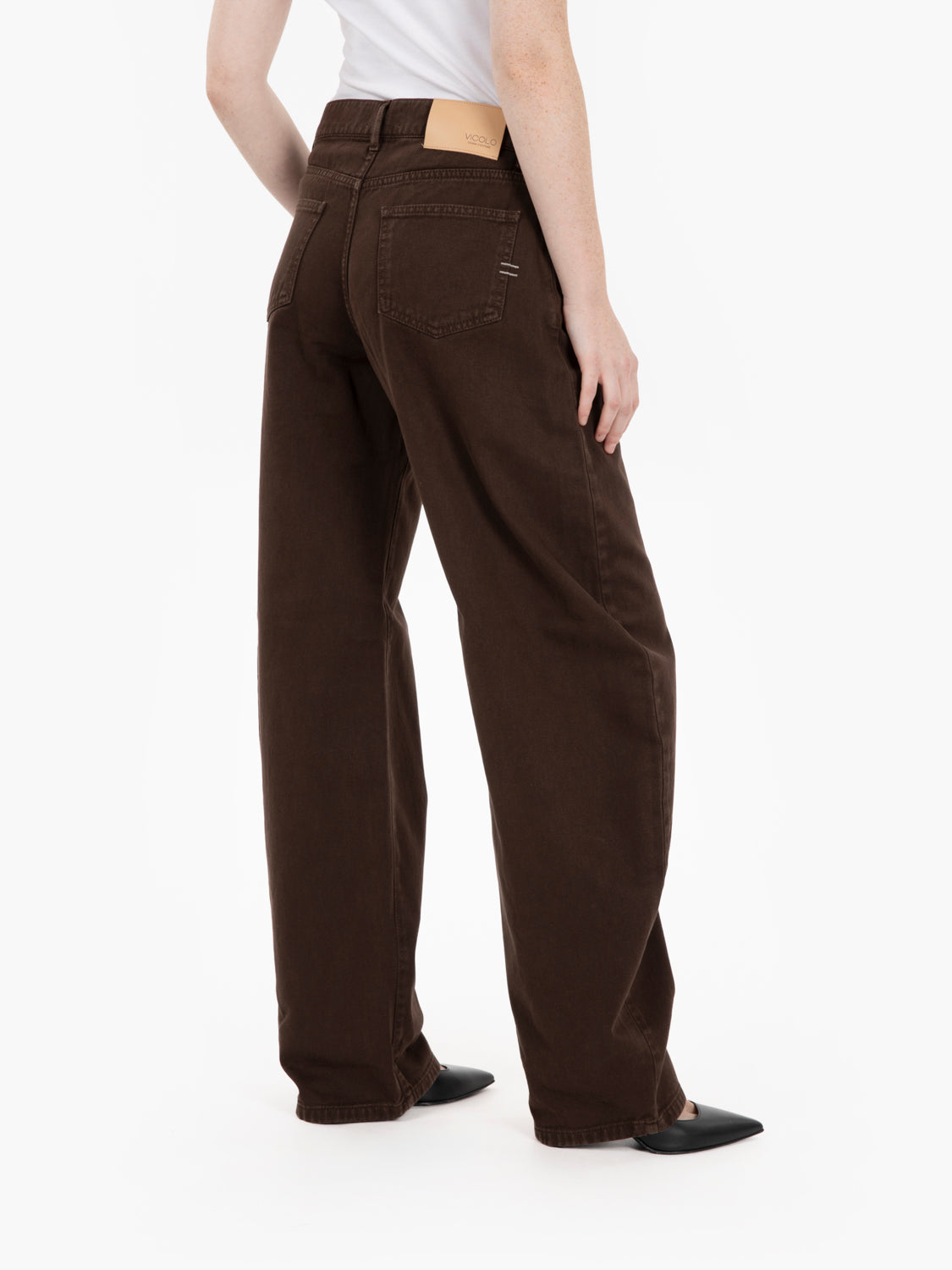 Denise dark brown banana jeans