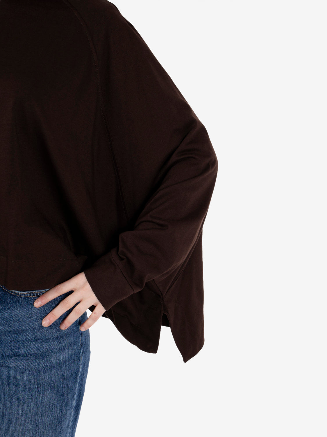 Dark brown long-sleeved jersey