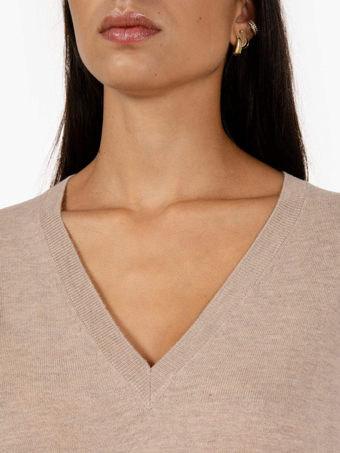 Dove grey V-neck wool sweater