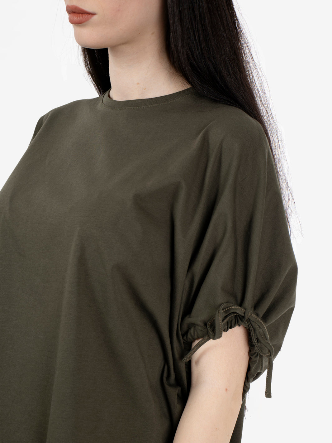 T-shirt over con laccetti verde