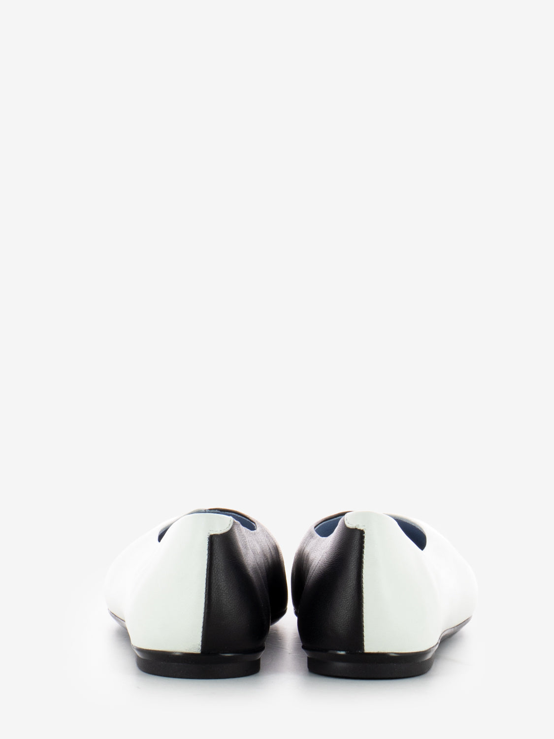 Ellen ballerina in white / black nappa