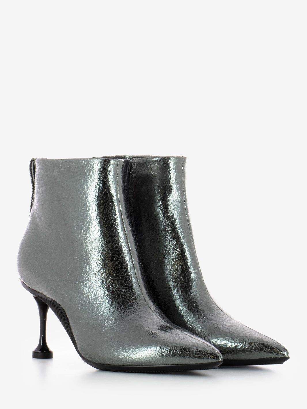 Cosmo Booty laminated Goat skin silver