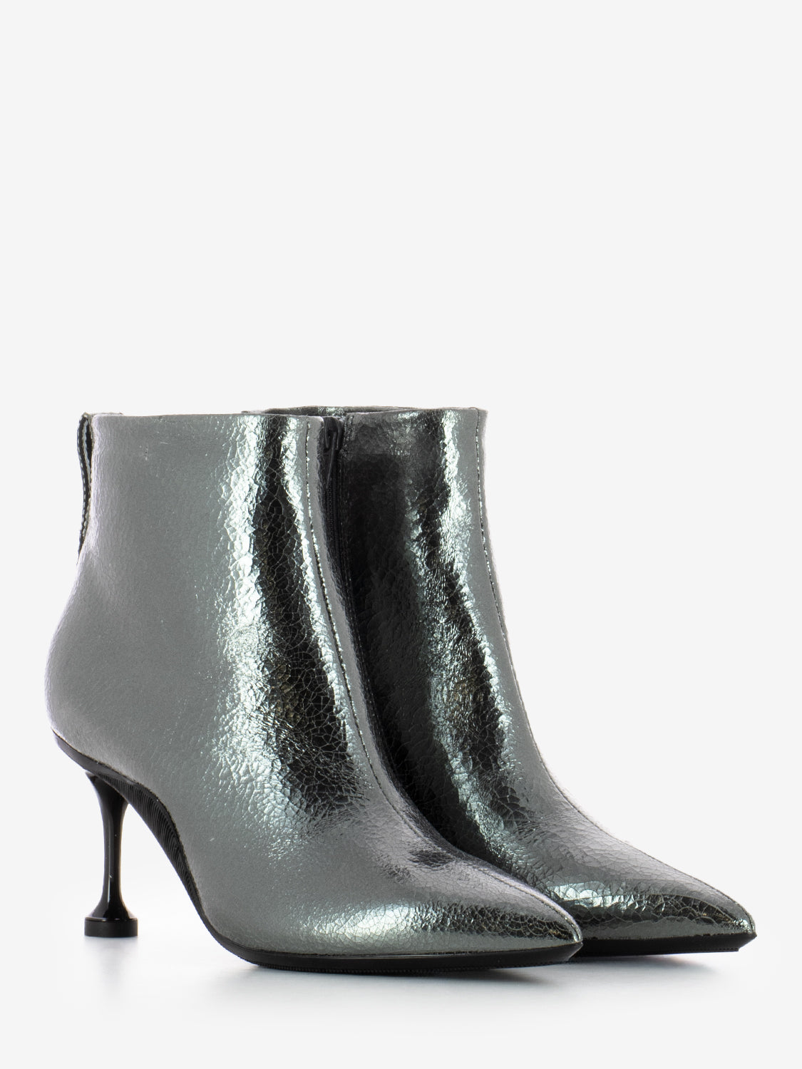 Cosmo Booty laminated Goat skin silver