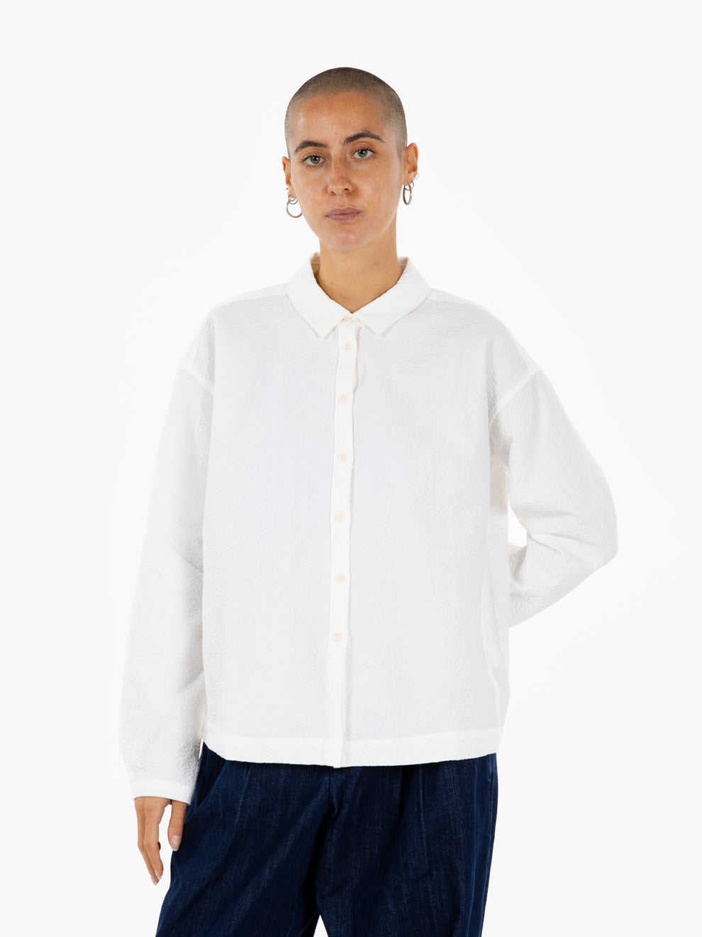 Marianne shirt in white embossed fabric