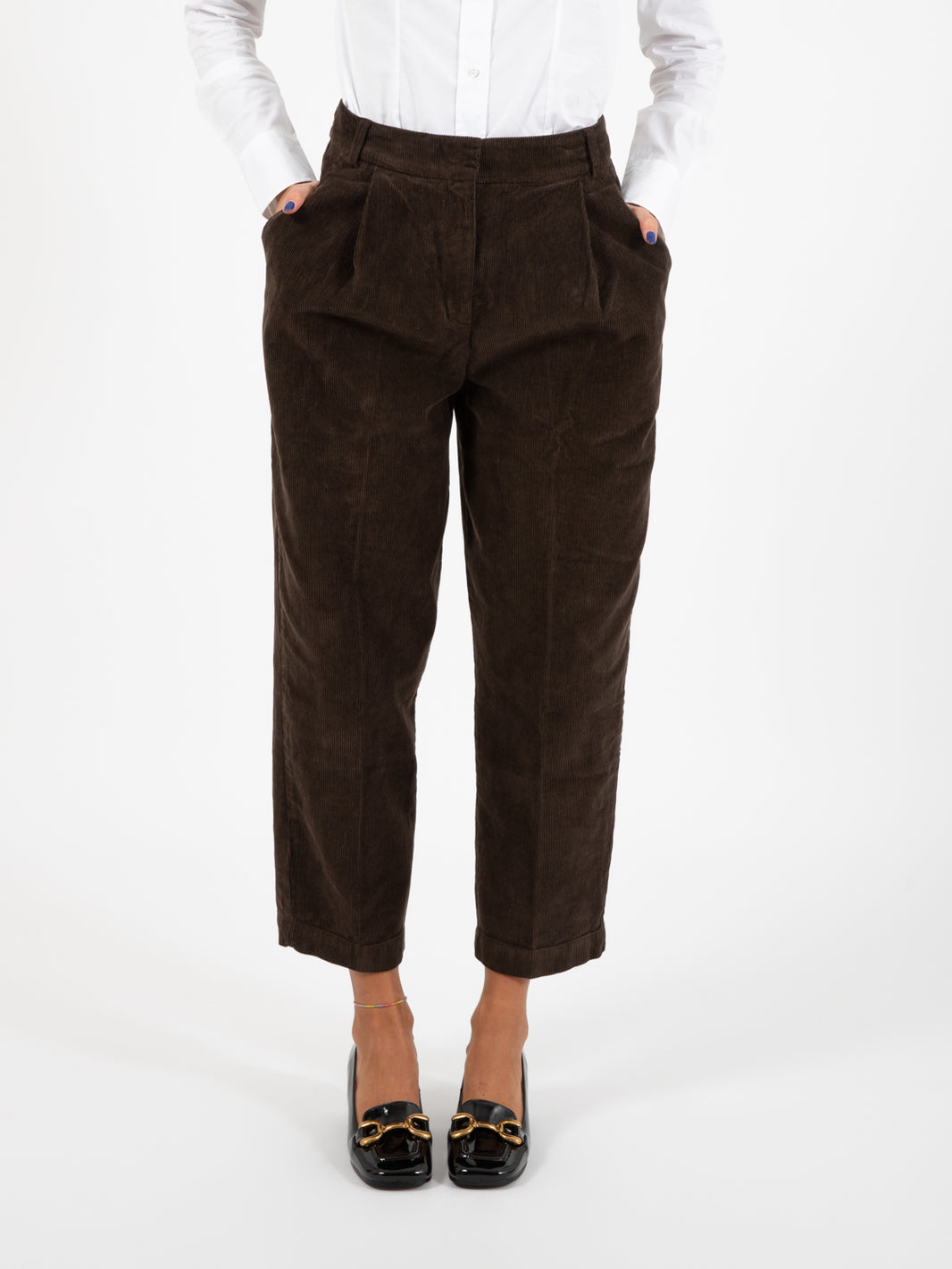 Brown corduroy balloon trousers