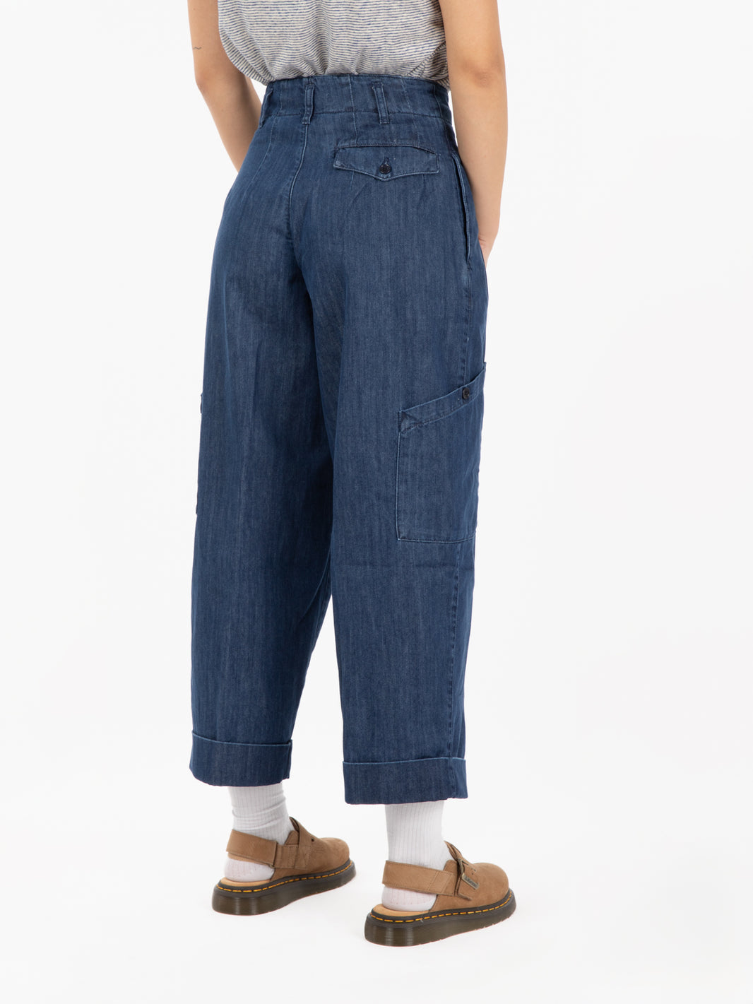 Grease washed indigo trousers