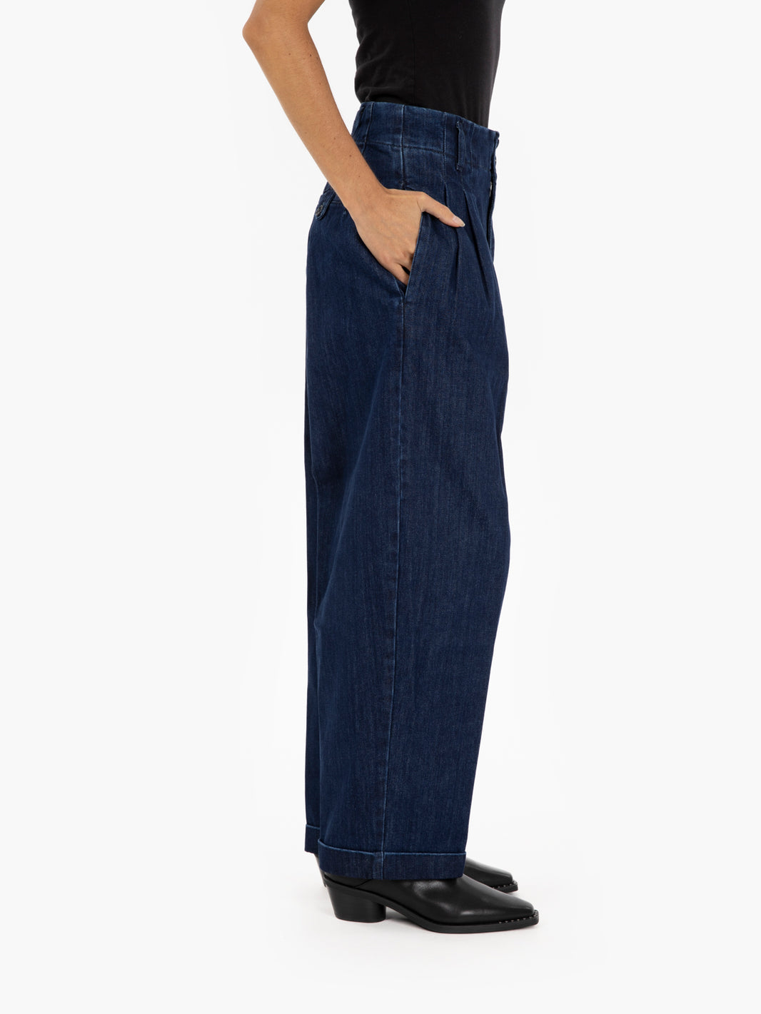 Keaton trousers with indigo pleats