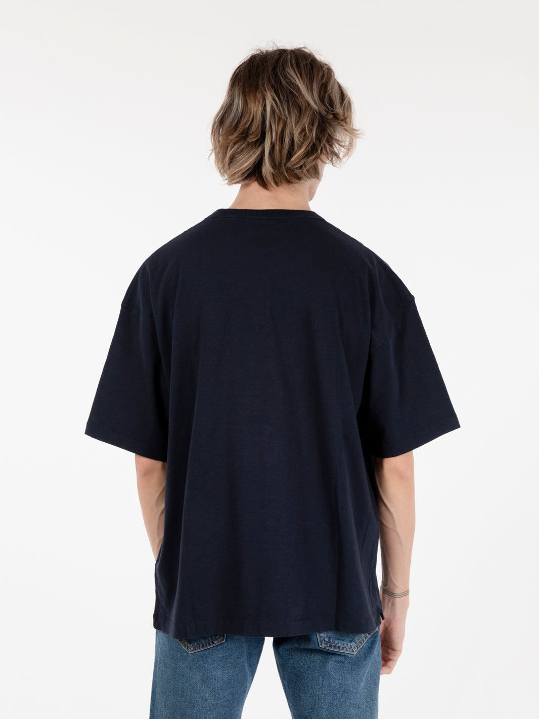 Basic navy t-shirt