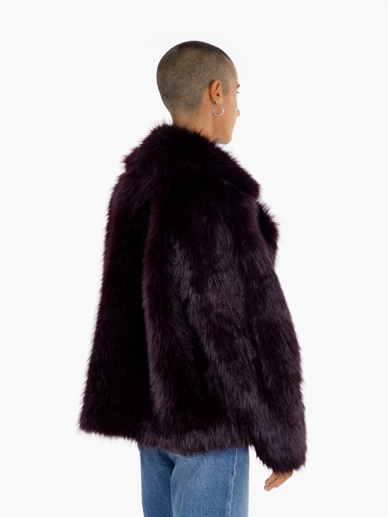 Short aubergine eco fur coat