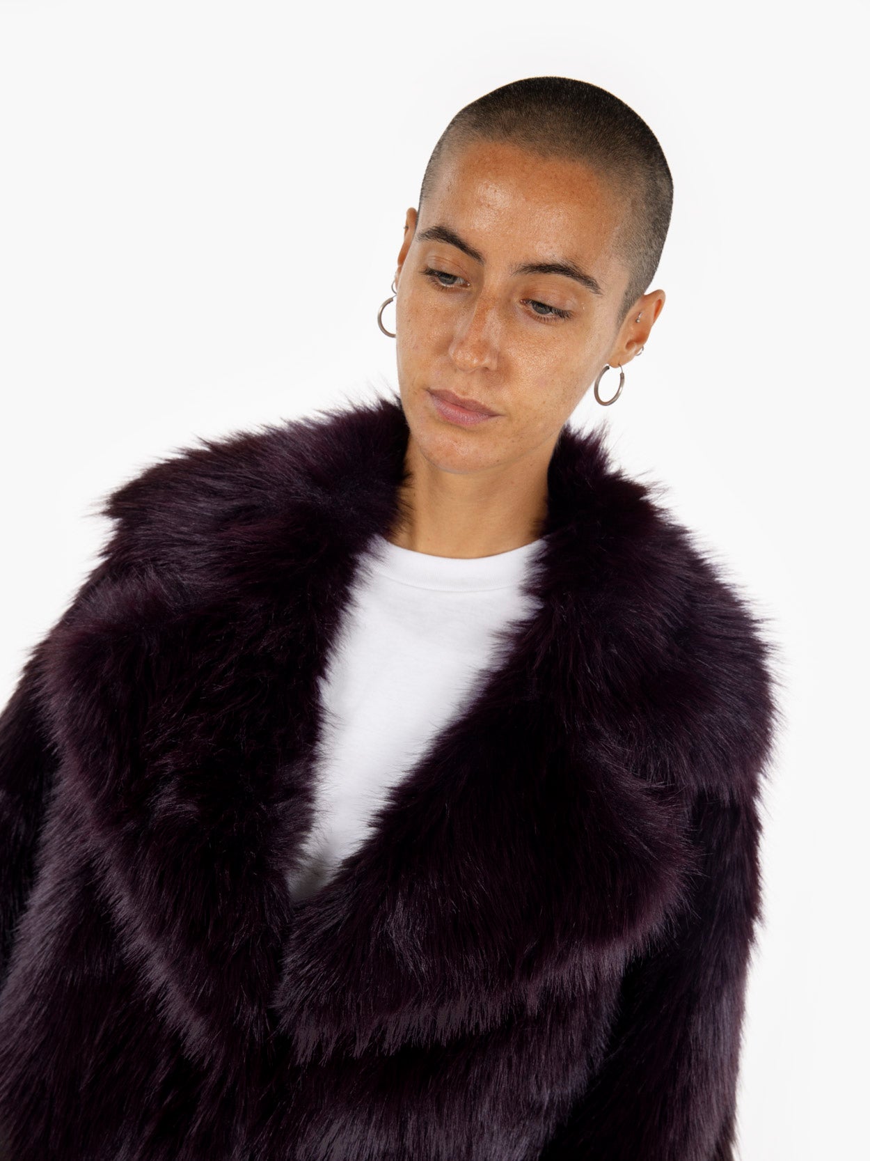 Short aubergine eco fur coat