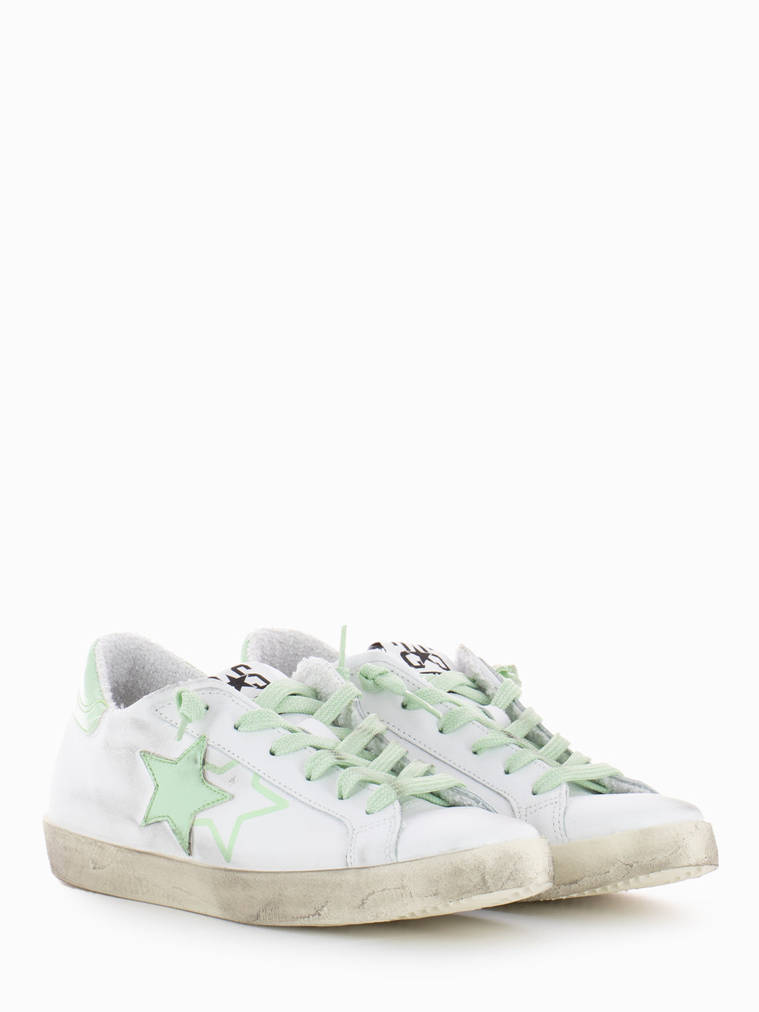 Low sneakers white / green patent