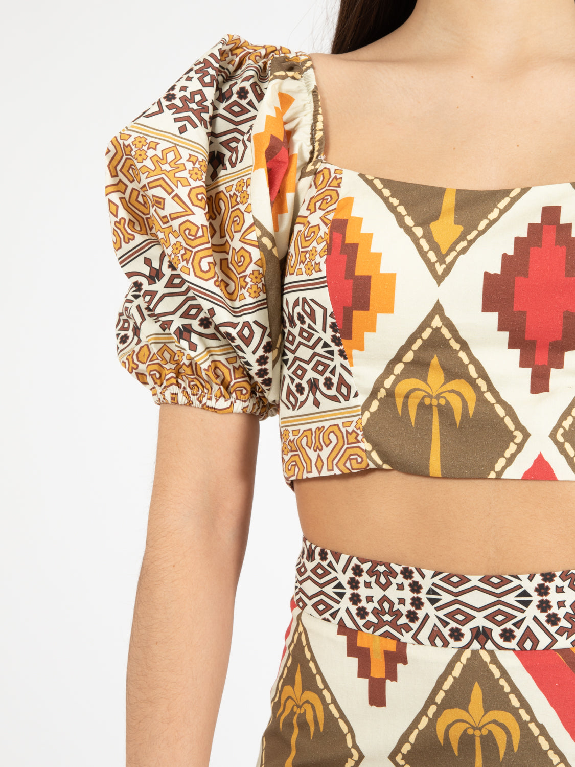 Crop top maniche a palloncino patchwork