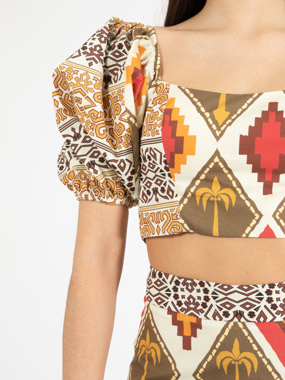 Crop top maniche a palloncino patchwork