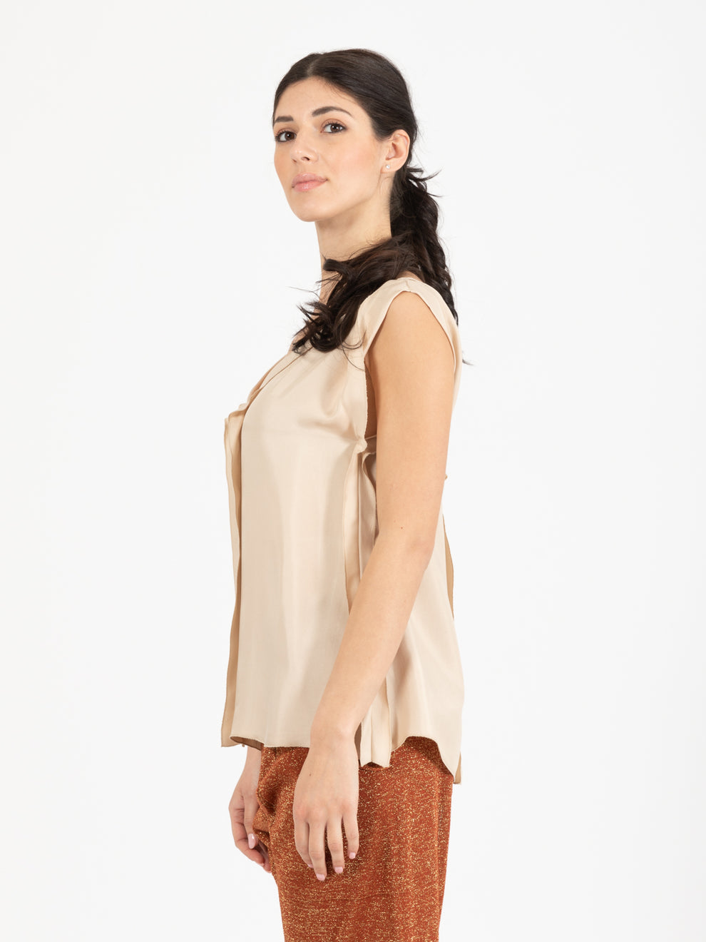 Top twill enzimato scollo V petalo