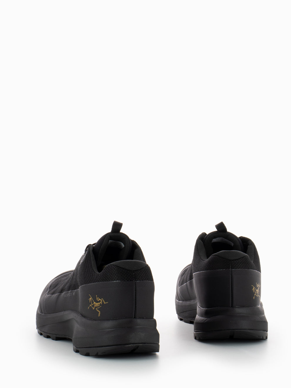 M Aerios FL 2 QTX black