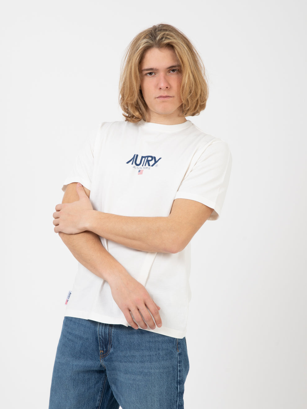 Iconic man action white t-shirt