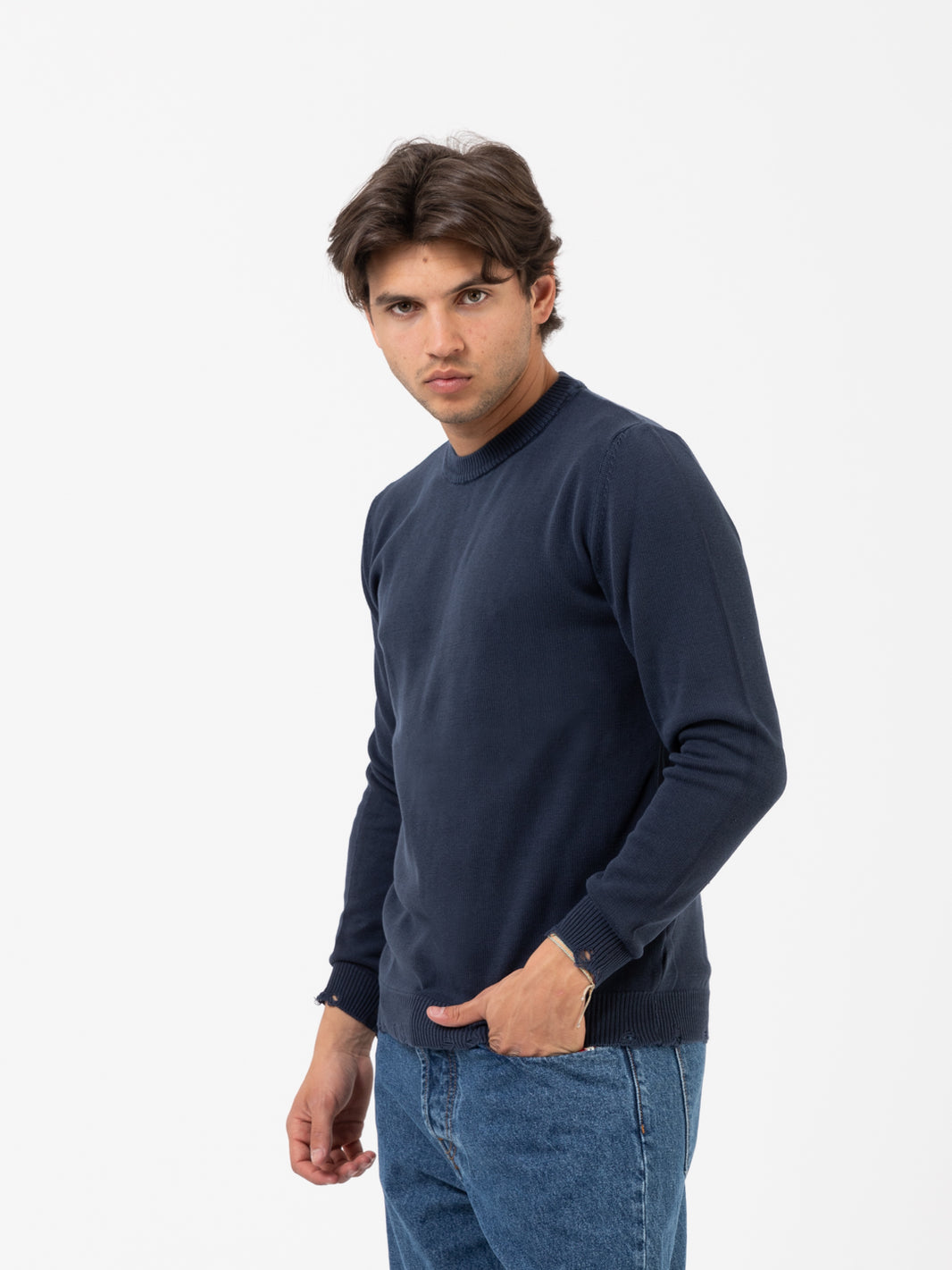 Maglia blu scuro con rotture soft old