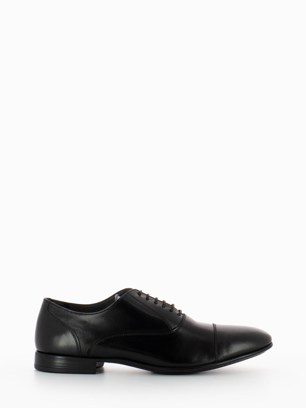 Black Oxfords in soft leather