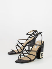 GUESS - Sandali neri con tacco logato