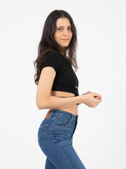 HINNOMINATE - Crop Top costina nero