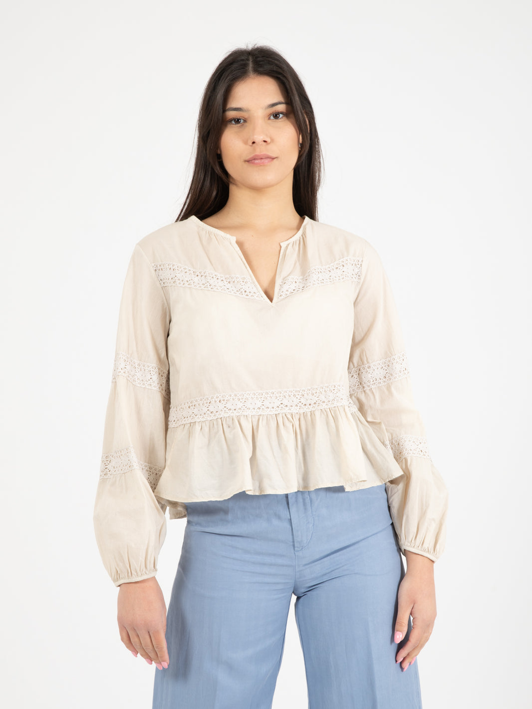 Blusa con inserti in pizzo antique