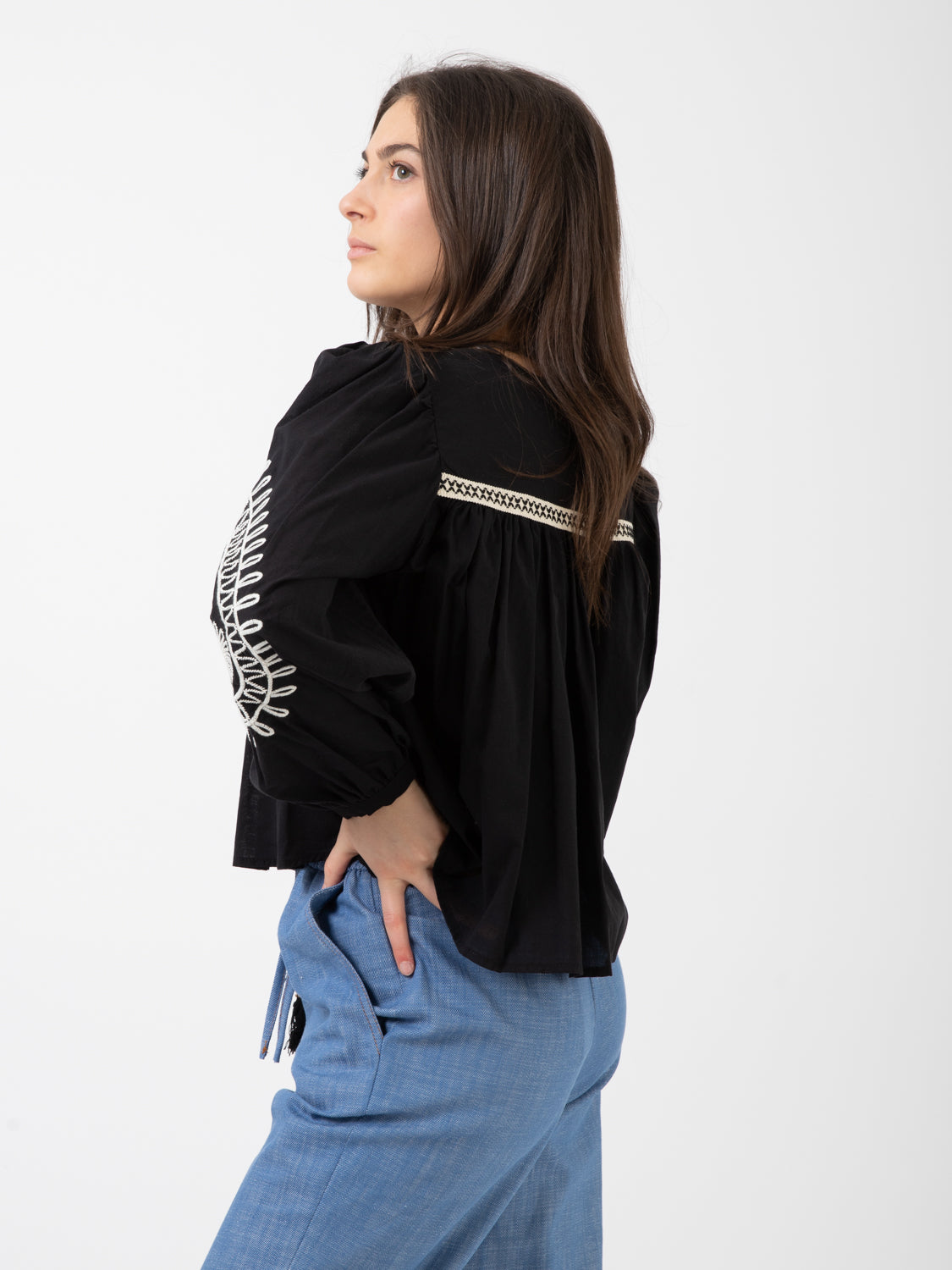 Camicia dettaglio ricamo nera