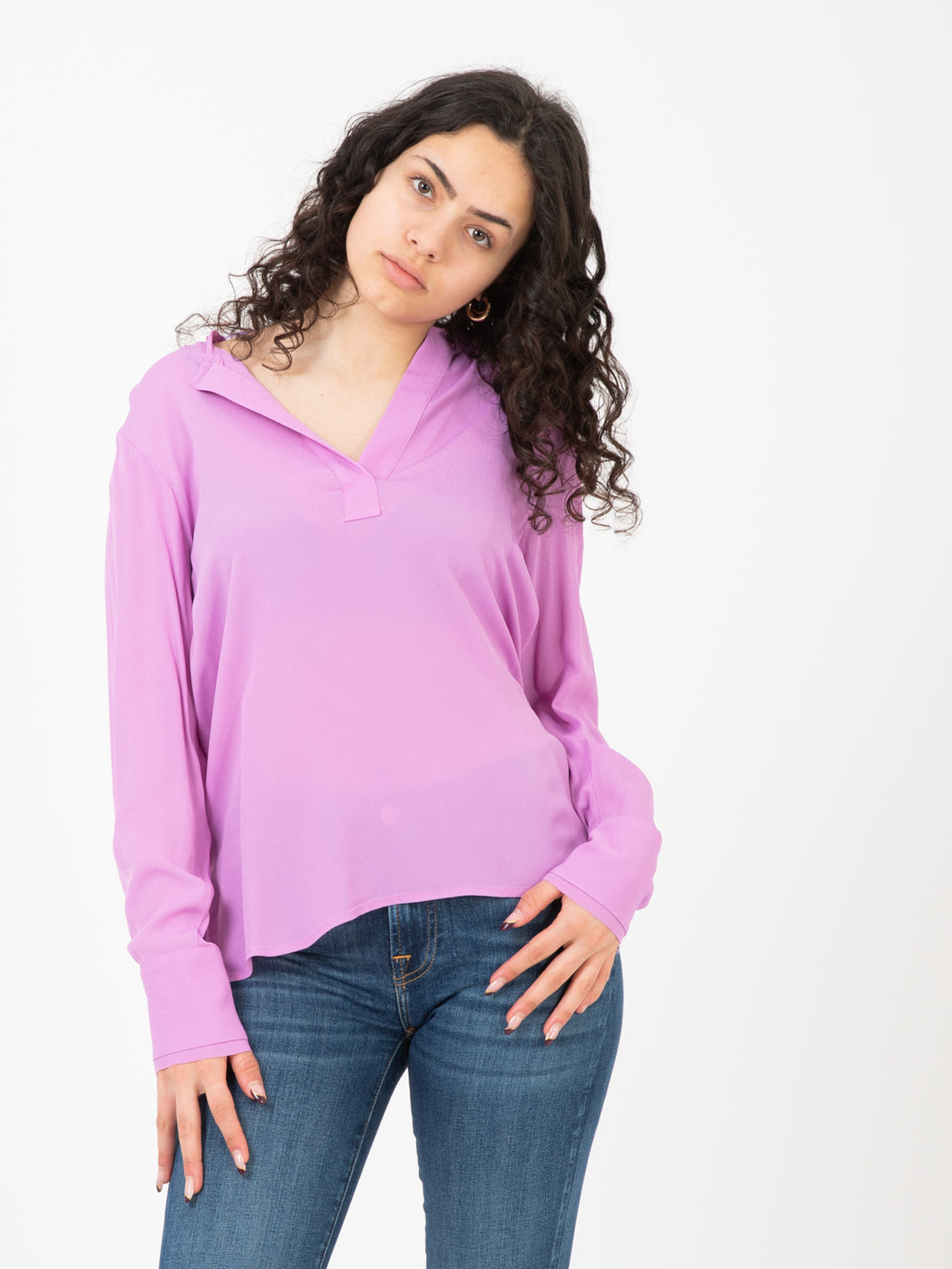 Camicia scollo a V glicine