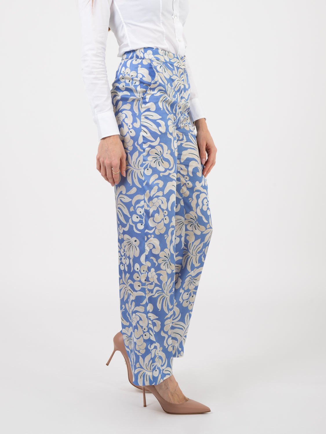 Aestas Stupore trousers light blue / natural