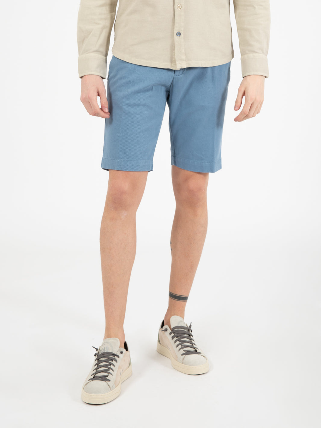 Bermuda in cotone operato azzurro