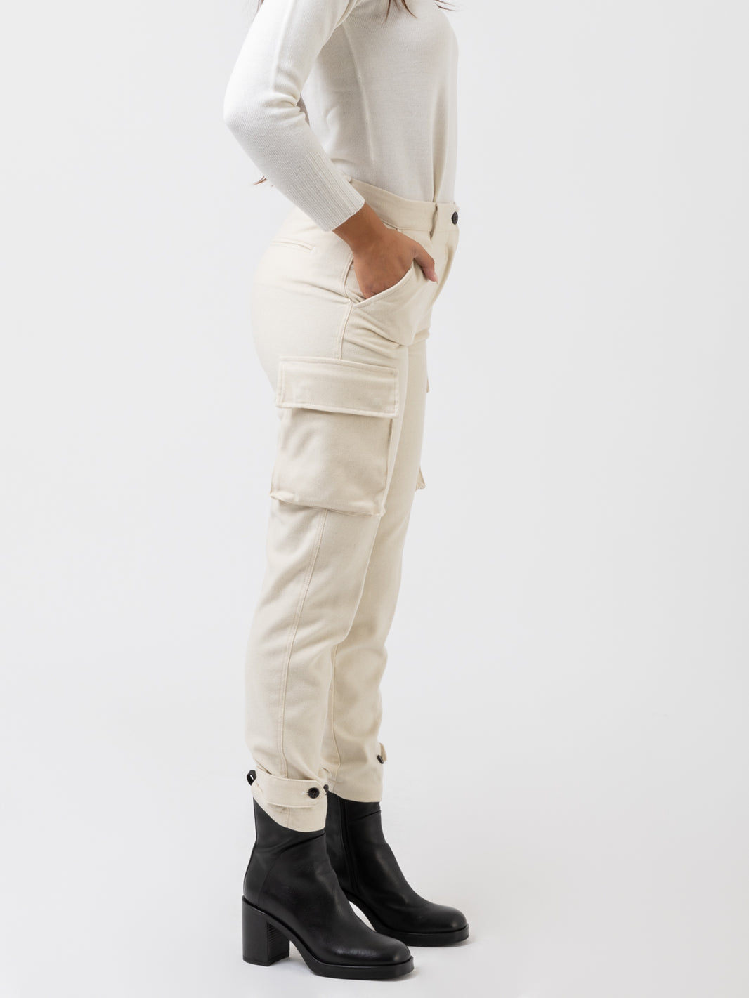 Pantaloni New Vintage Wool cargo panna
