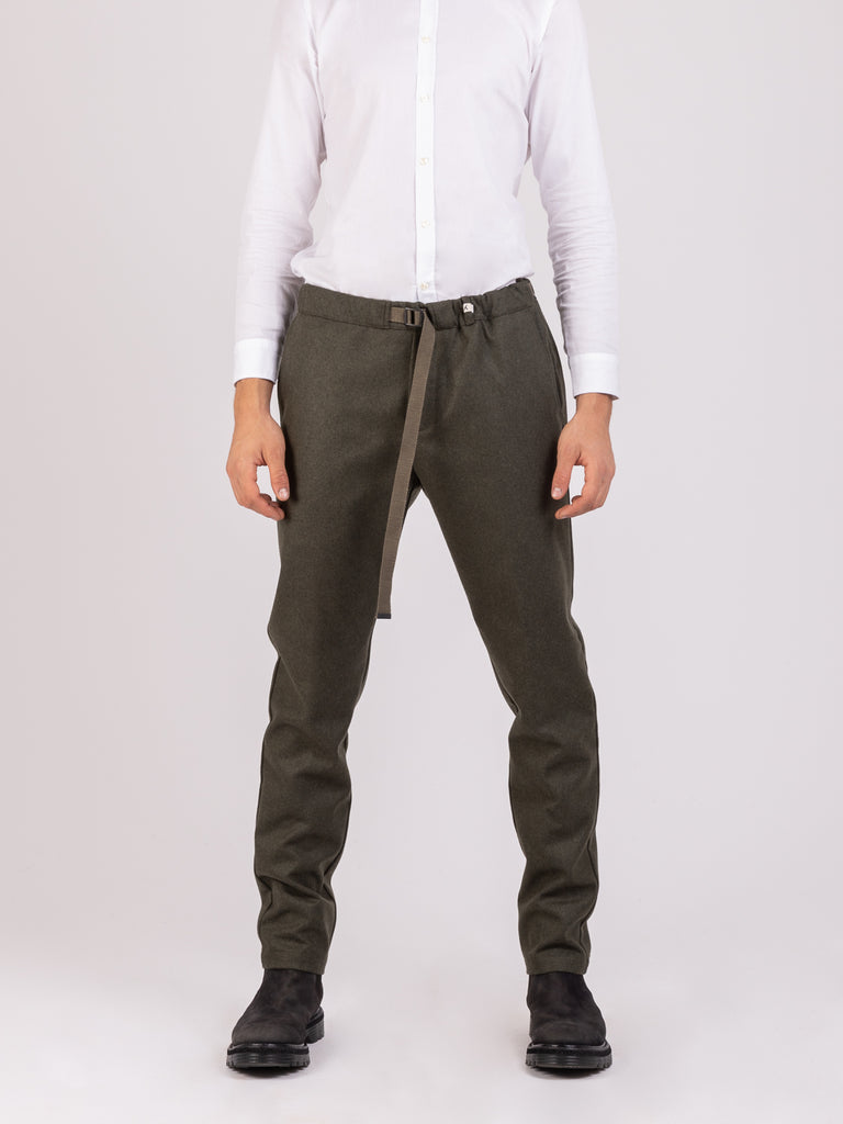 MYTHS - Pantaloni verdi con vita elastica e cinturino