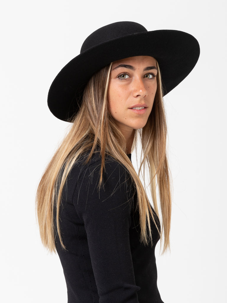 Hat Cappello A Tesa Larga Outfit Falda Larga Outfit Con Cappello