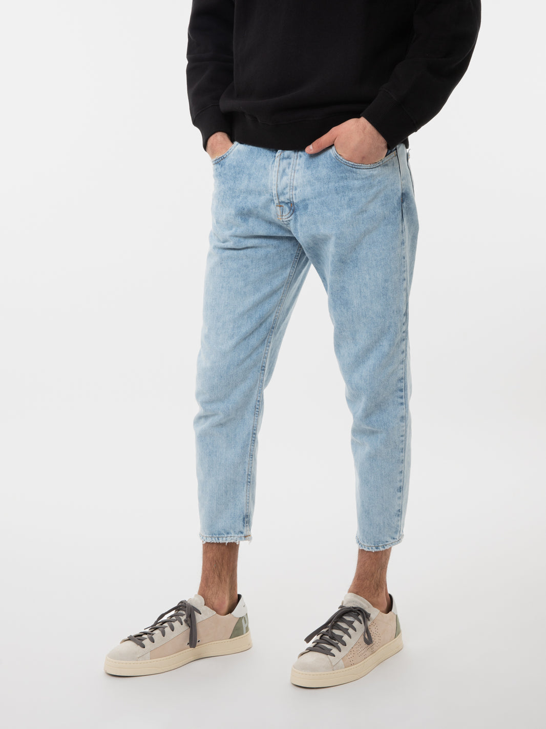 Light Cropped Jeans