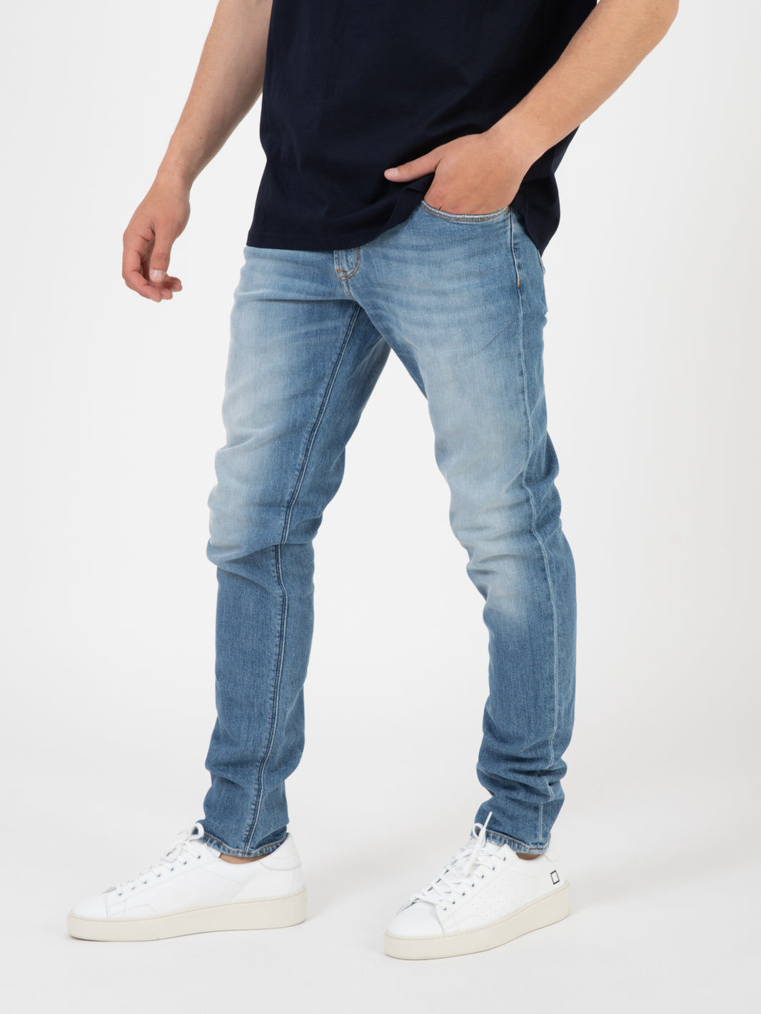 Tom light denim jeans